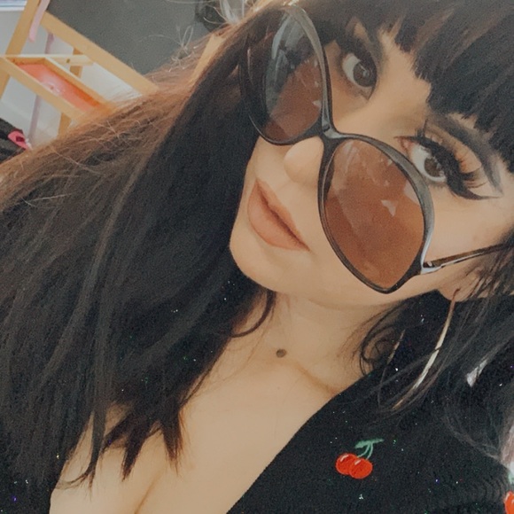 Meet your Posher, Diana - Picture 12 of 17